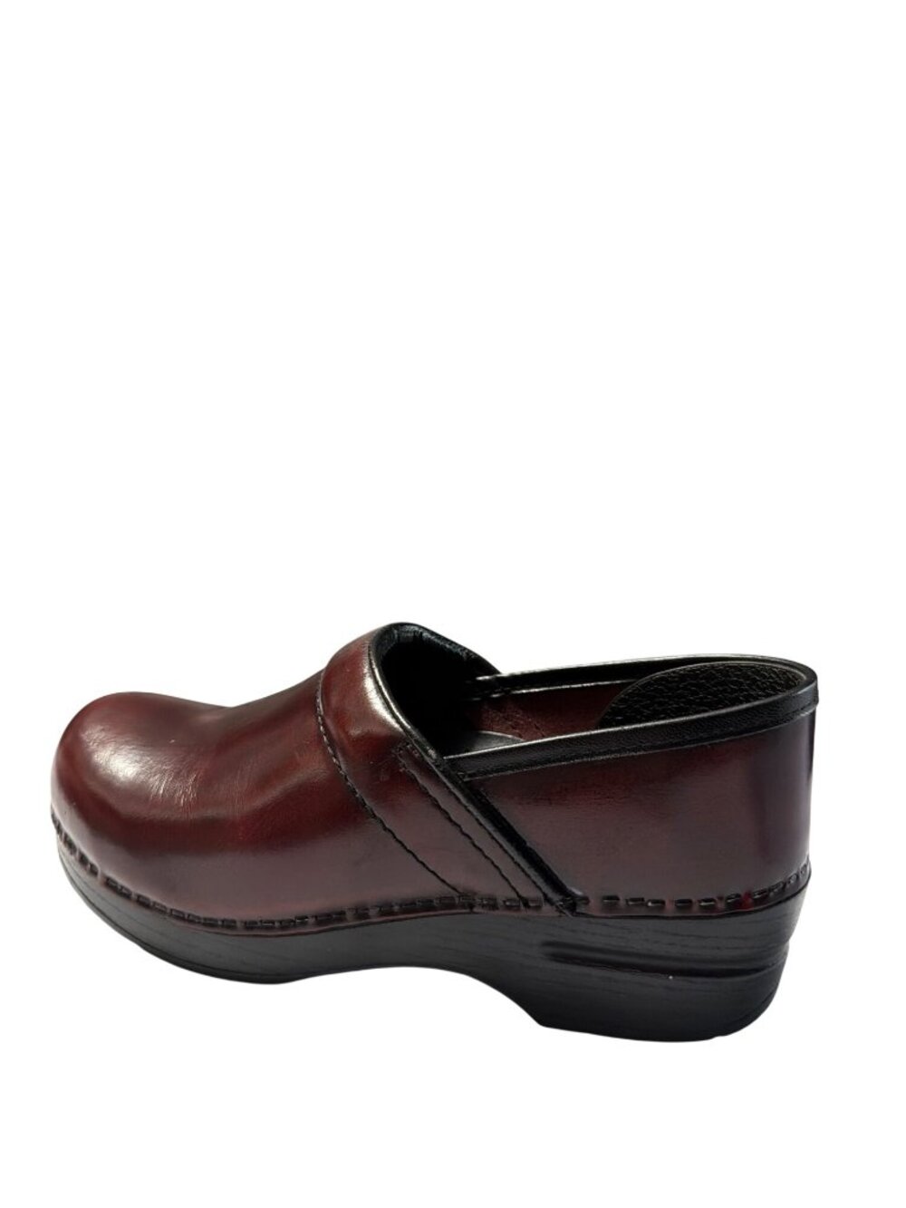 Dansko Clogs Size 38 Cordovan Cabrio Leather Red